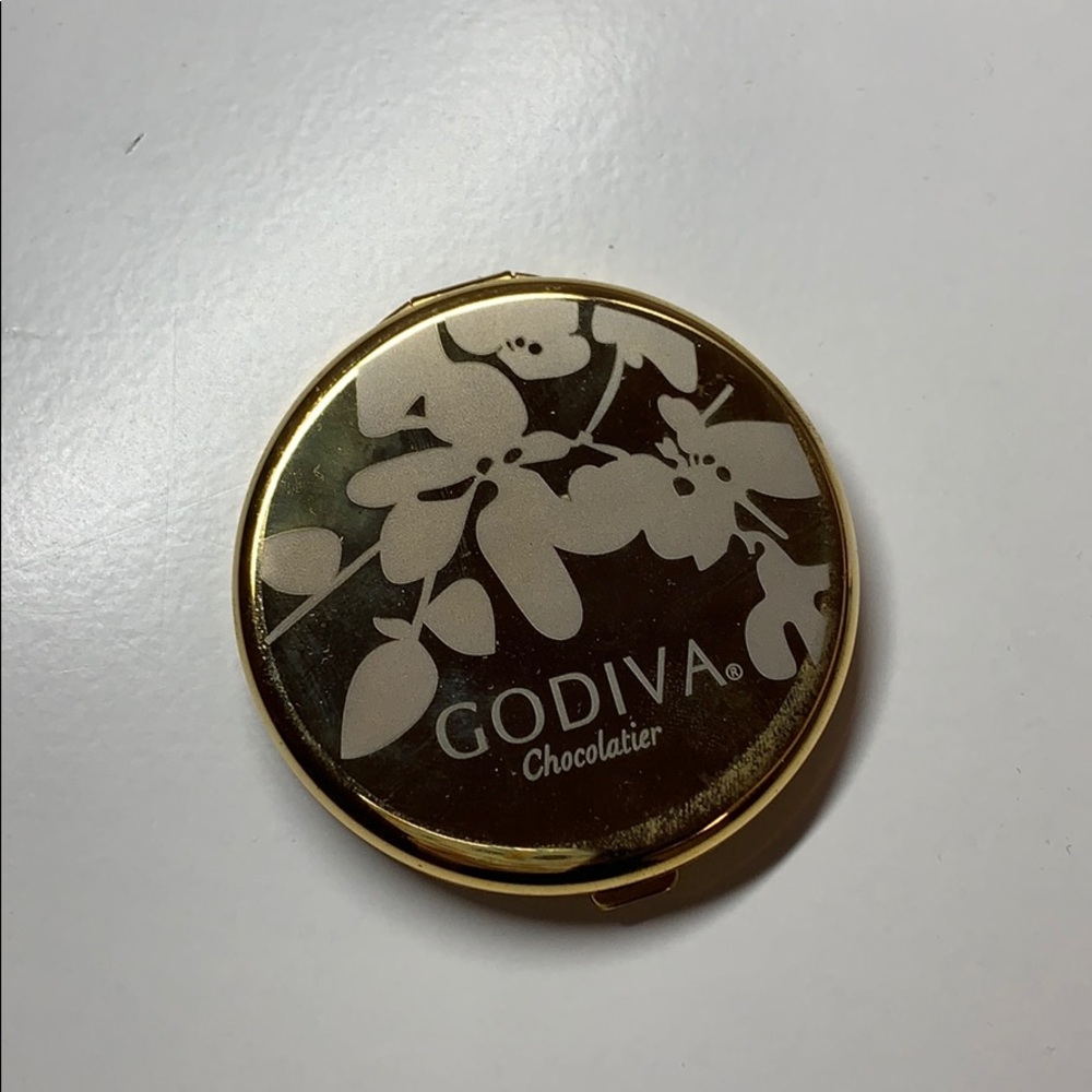 Godiva Mirror